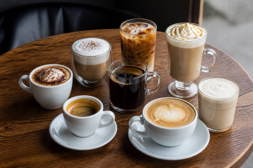 Combien de calories dans un café selon le type de boisson