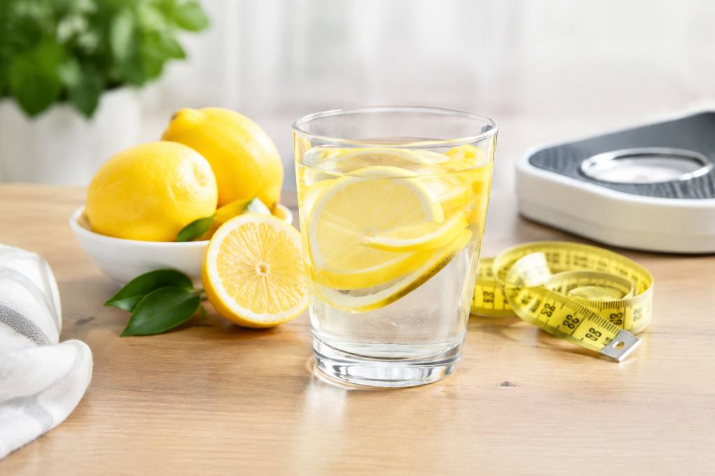 Citron et perte de poids : bienfaits, efficacité et conseils d’utilisation dans un régime amincissant