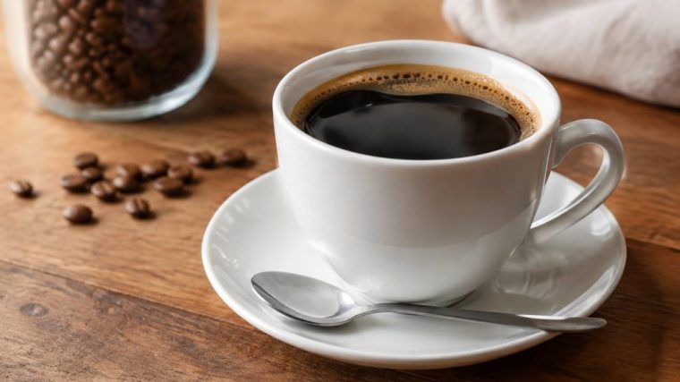 Calories café sans sucre : combien contient-il vraiment ?